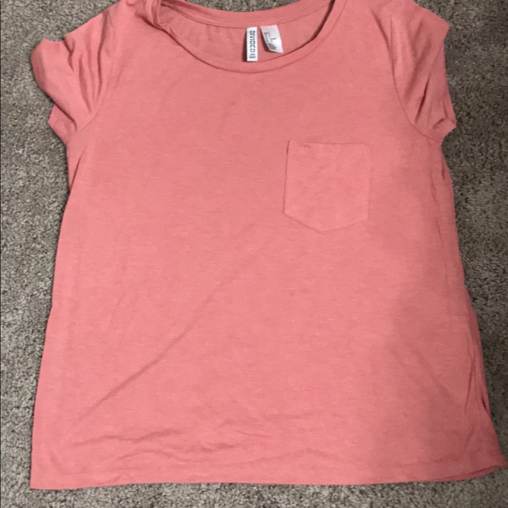 Tee